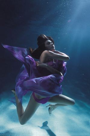 Mauve Zena Holloway.jpg