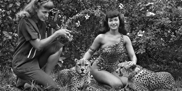 Bunny_Yaeger_Bettie_Page.jpg