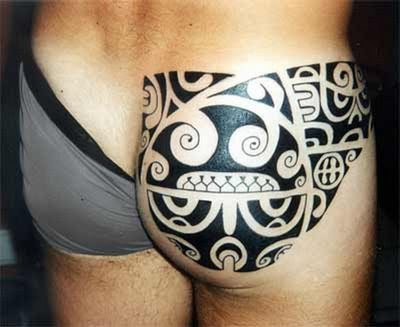 Tatouage fesse.jpg