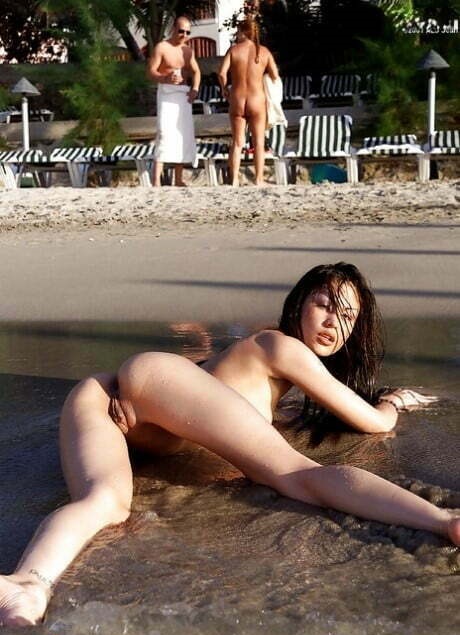 nude_beach_photos_6.jpg