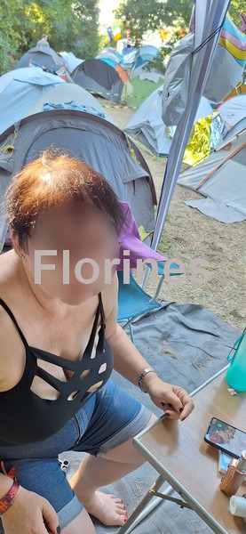 Decolleté camp.jpg