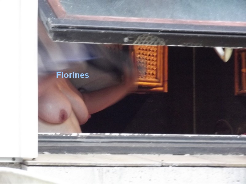 Voyeur 2.jpg
