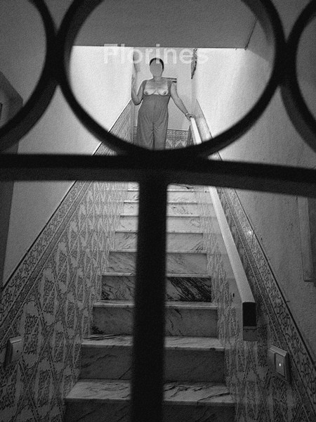 Escalier noir et blanc.jpg