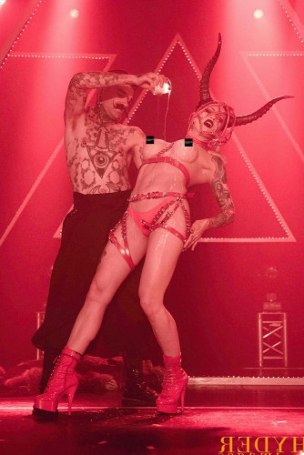 devilGShow.jpg