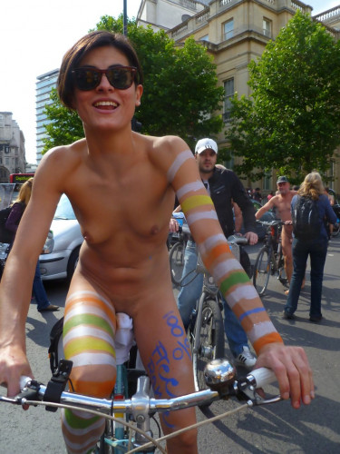 short-hair-naked-cyclist.jpg