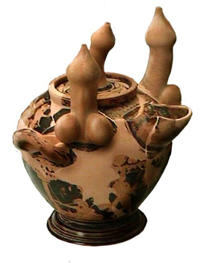 Vase à décoration phallique, Grèce antique, Museo di Spina.jpg