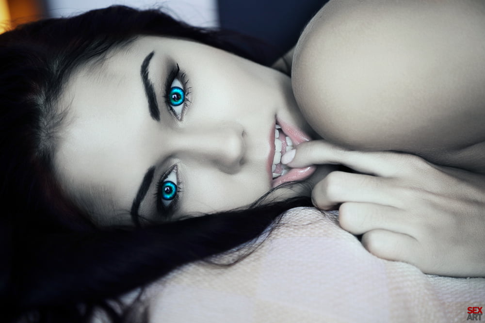 blue-eyes.jpg