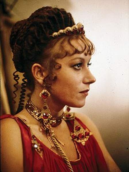 Caesonia_Helen_Mirren3.jpg