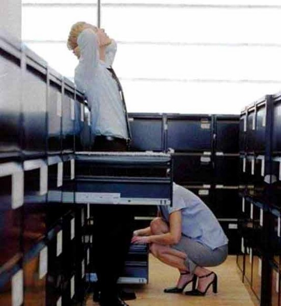 bureau.jpg