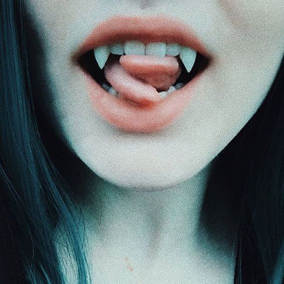 vamptongue.jpg