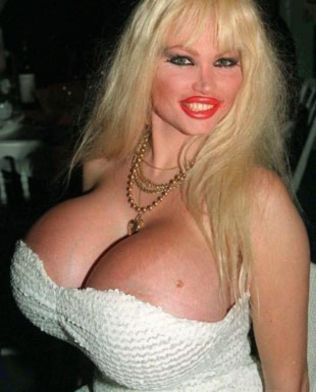 lolo ferrari.jpg