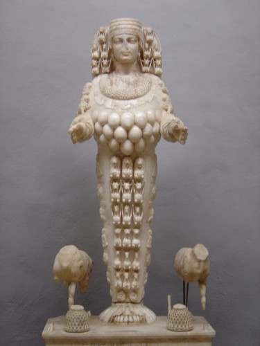 Selçuk_statue_Artemis.jpg